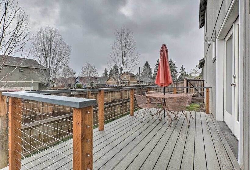 Chic Bend Home W/ Deck < 3 Mi To Downtown!