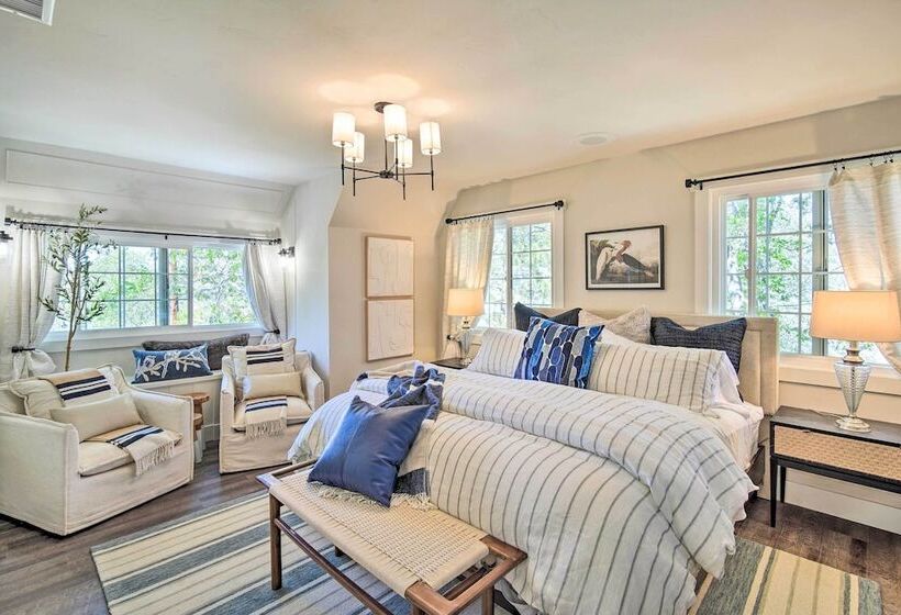 Chic Lake House W/ Furnished Deck & Hot Tub!