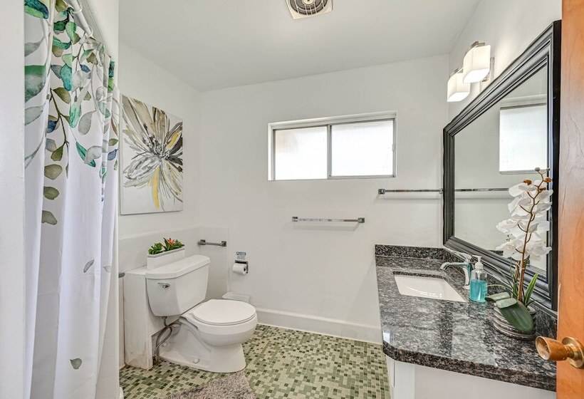 Chula Vista Home W/ Heated Pool & Spacious Patio