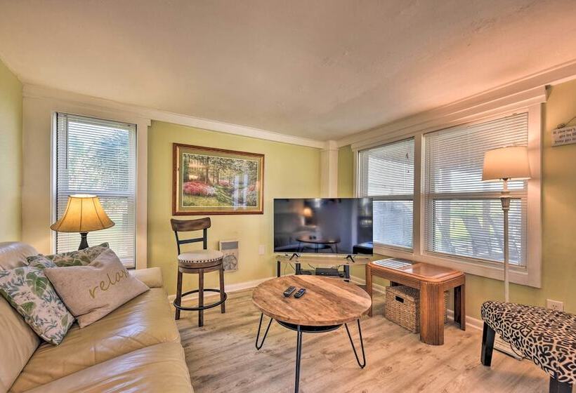 Coastal Cottage: Walk To Fernandina Beach & Dining