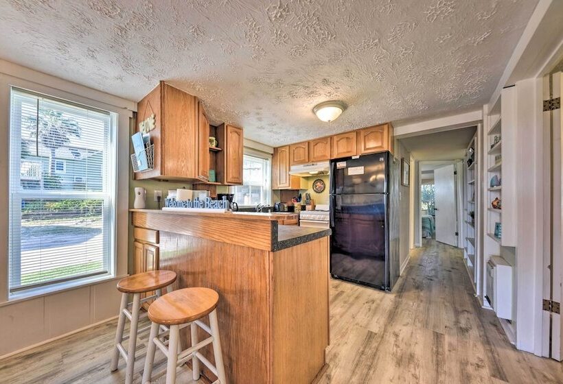 Coastal Cottage: Walk To Fernandina Beach & Dining