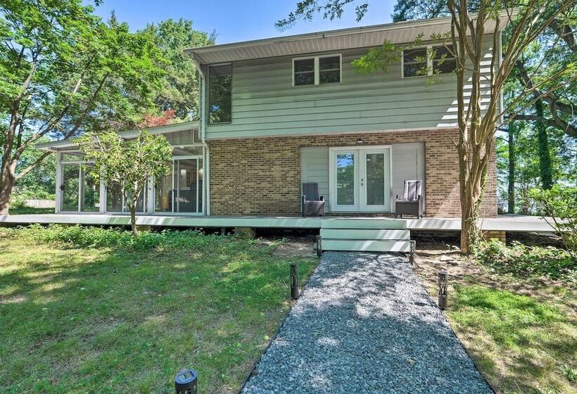 Coastal Edgewater Home W/ Private Hot Tub!