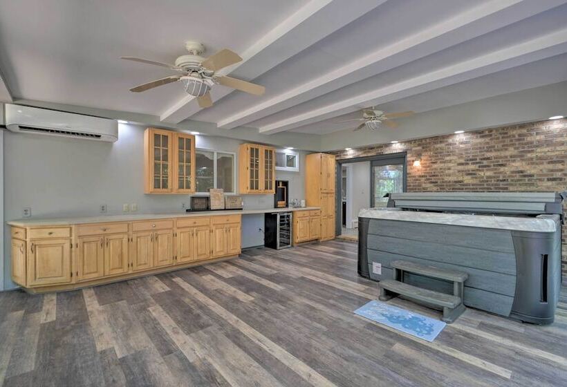 Coastal Edgewater Home W/ Private Hot Tub!