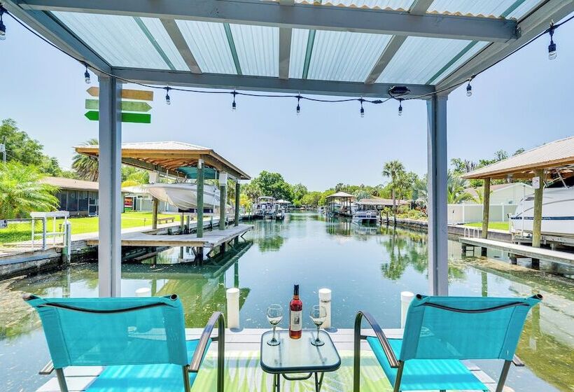 Colorful Canalfront Home   Boat Dock, Deck, Kayaks