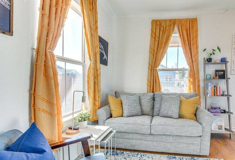 Walk To Beach: Colorful Home W/ Patio In Galveston