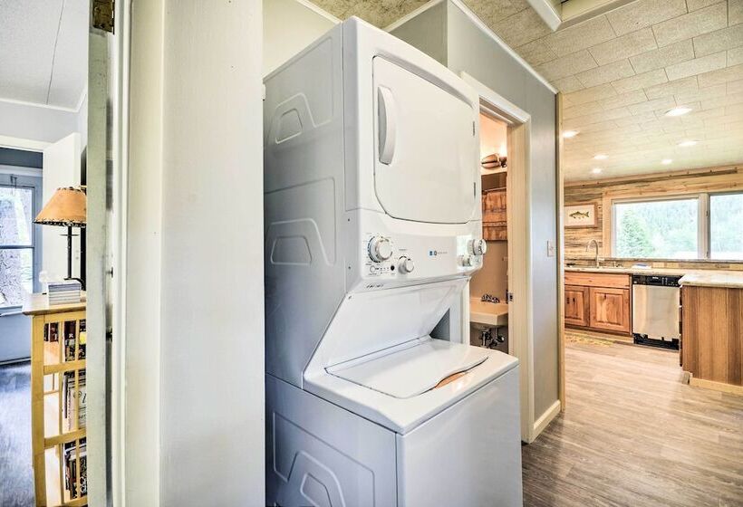 Contact Mountain Hideaway W/ Views & Porches!