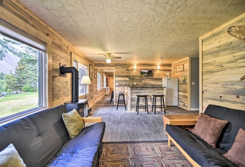 Contact Mountain Hideaway W/ Views & Porches!