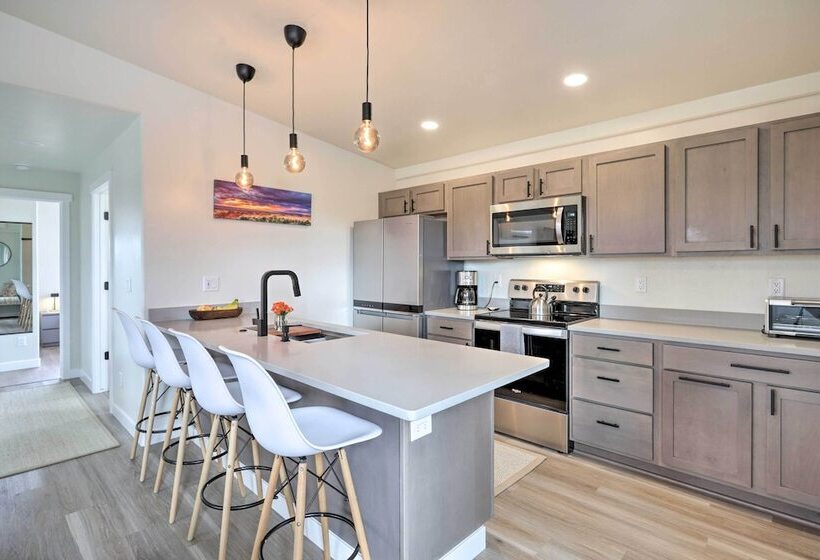 Grand Junction Home ~ 1 Mi To Downtown