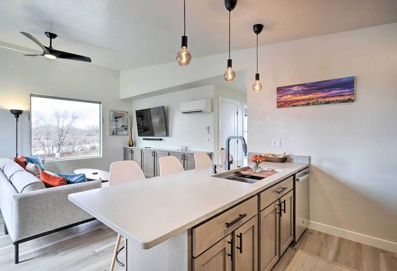 Grand Junction Home ~ 1 Mi To Downtown