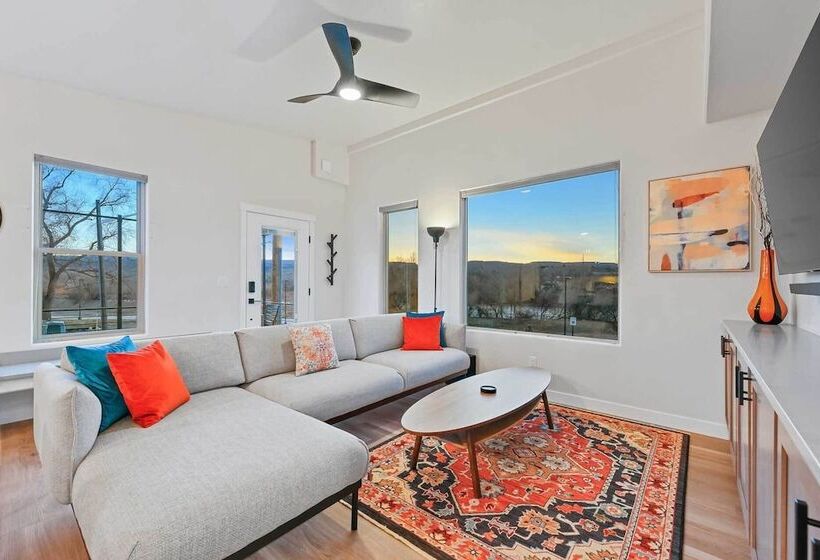 Grand Junction Home ~ 1 Mi To Downtown