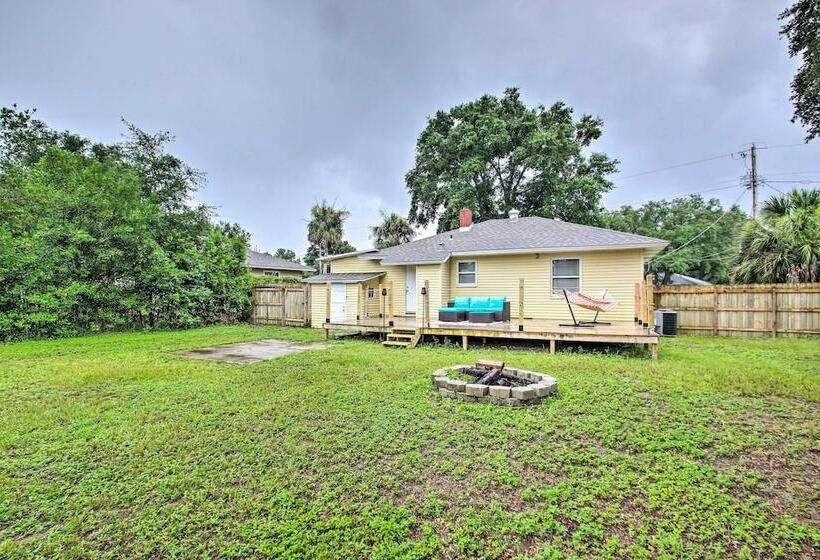 Convenient Pensacola Home W/ Deck & Fire Pit!