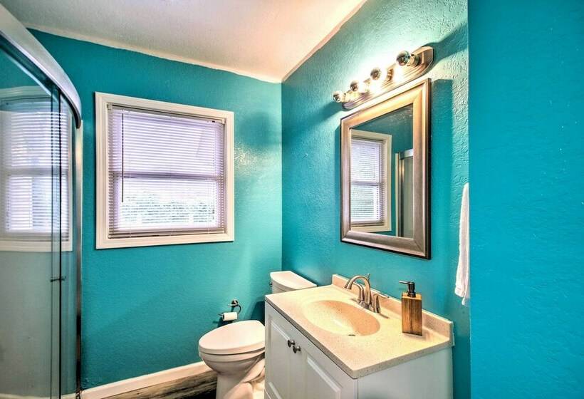 Convenient Pensacola Home W/ Deck & Fire Pit!