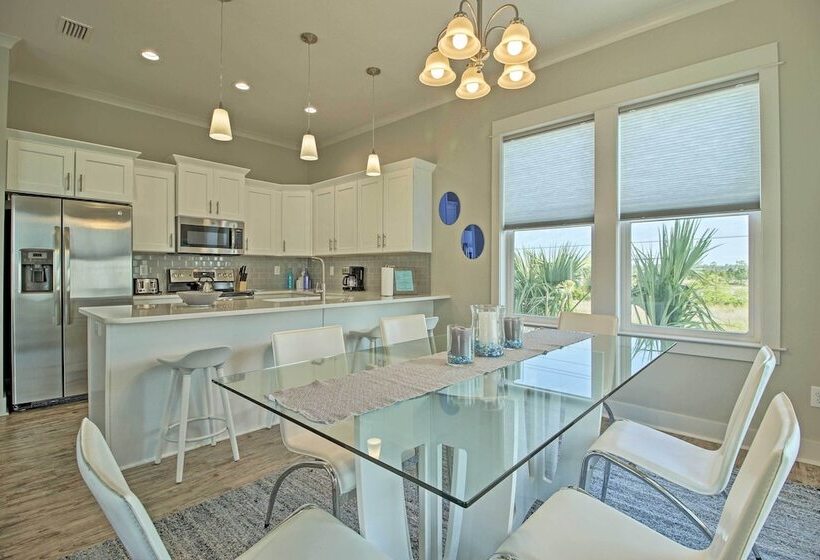 Gulf Shores Home W/ Shared Pool, 2 Blocks To Beach