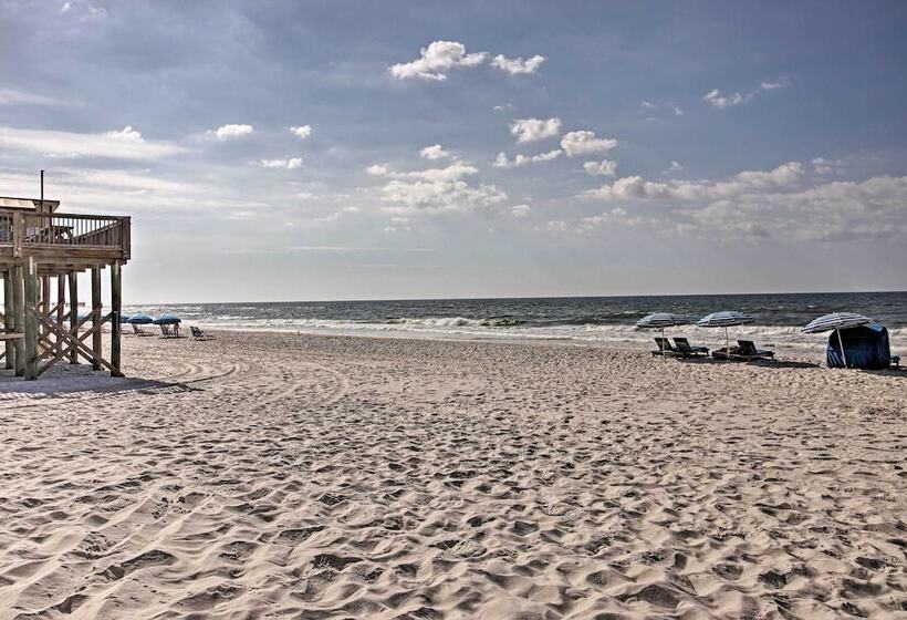 Gulf Shores Home W/ Shared Pool, 2 Blocks To Beach