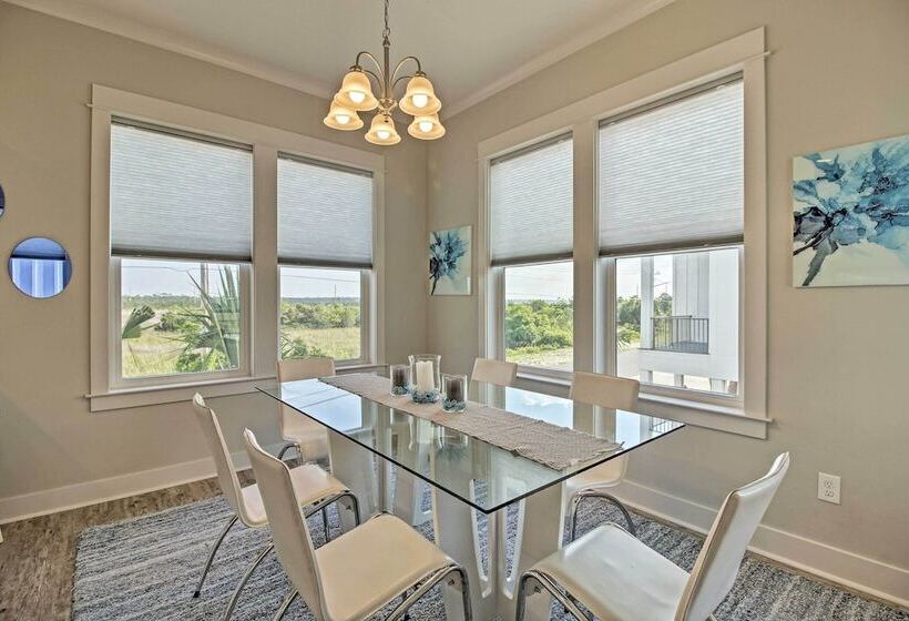 Gulf Shores Home W/ Shared Pool, 2 Blocks To Beach