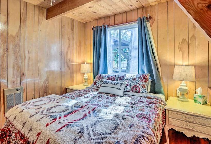 Cozy A Frame W/ Hot Tub Near Arrowbear Lake!