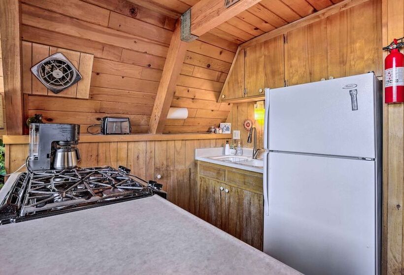 Cozy A Frame W/ Hot Tub Near Arrowbear Lake!