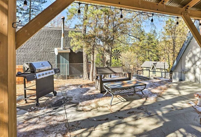 Cozy A Frame W/ Hot Tub Near Arrowbear Lake!