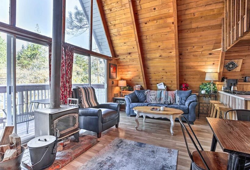 Cozy A Frame W/ Hot Tub Near Arrowbear Lake!