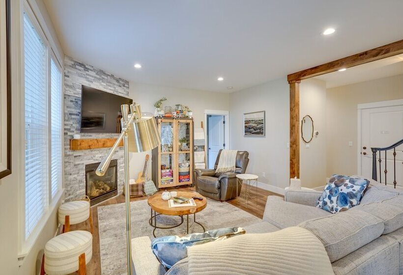 Cozy Bend Home   Walk To Old Mill District!