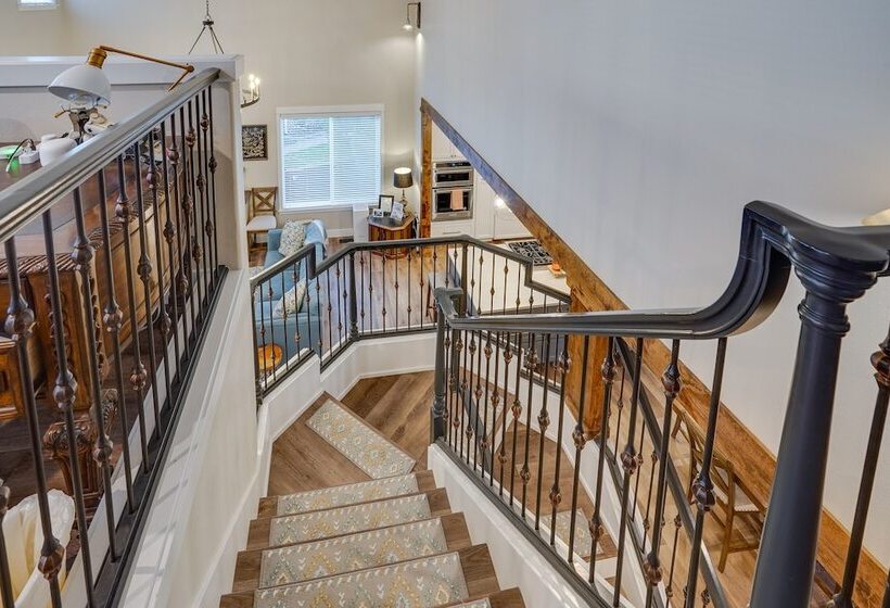 Cozy Bend Home   Walk To Old Mill District!