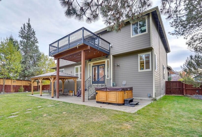 Cozy Bend Home   Walk To Old Mill District!