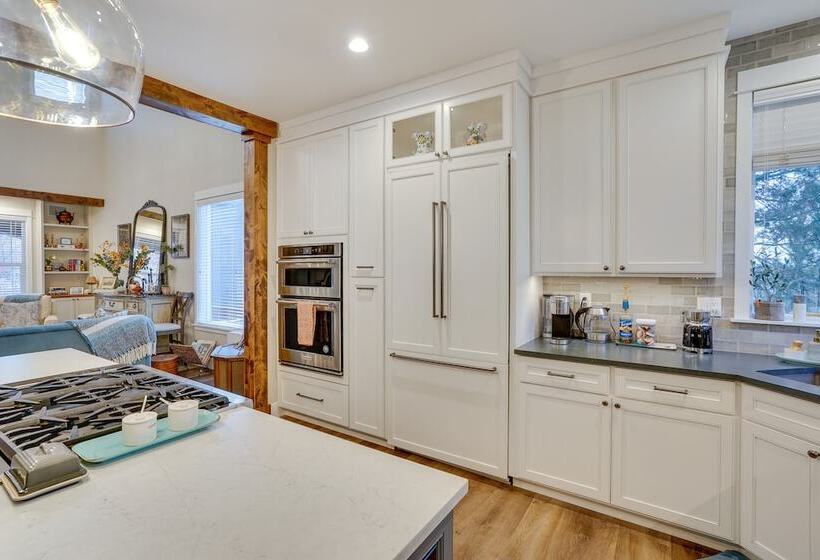 Cozy Bend Home   Walk To Old Mill District!