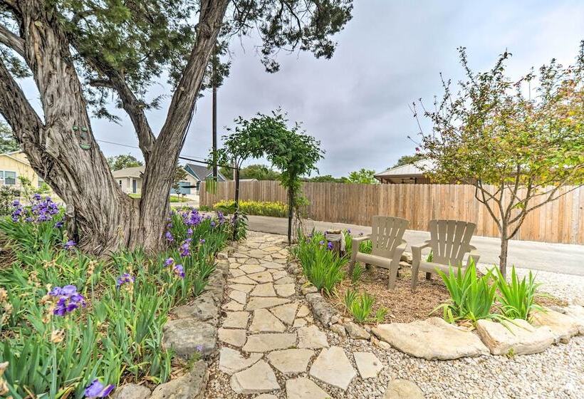 Cozy Canyon Lake Abode < 1 Mi To Boat Ramp!