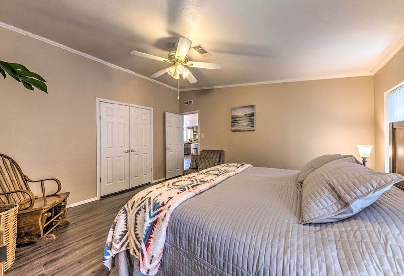 Cozy Cloudcroft Cabin W/ Deck & Gas Grill!