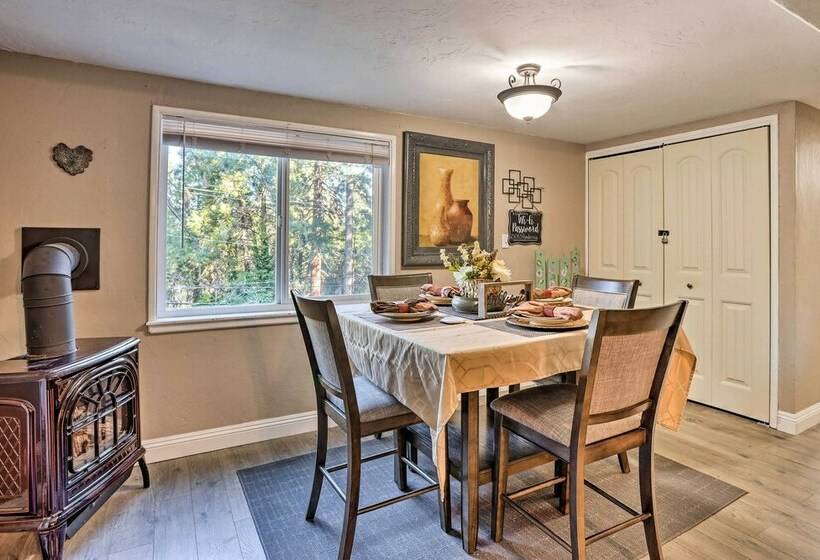 Cozy Crestline Cabin ~ 9 Mi To Lake Arrowhead