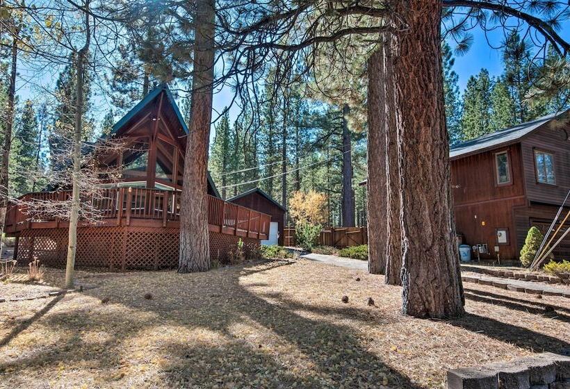 5 Mi To Heavenly Mountain Resort: Tahoe Cabin