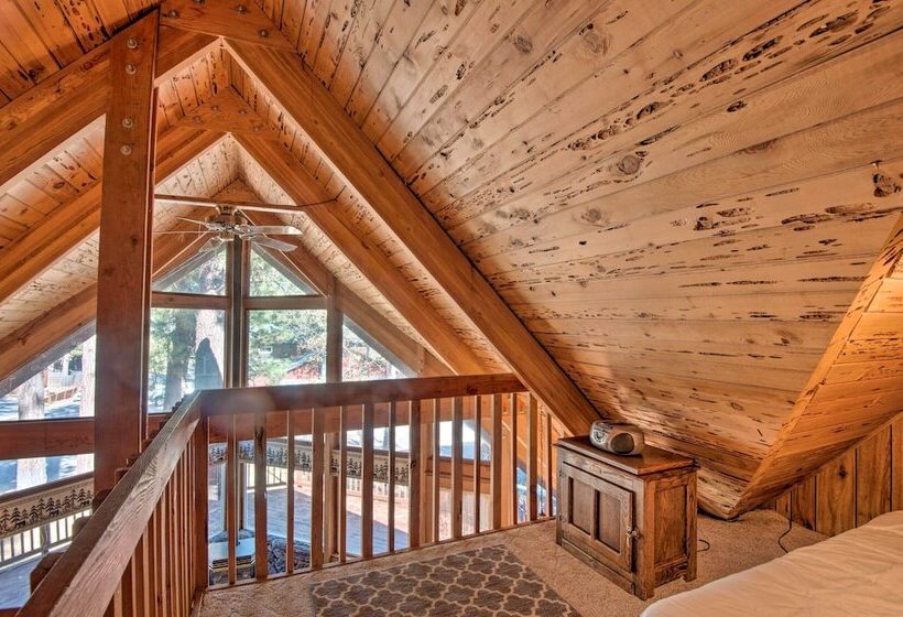 5 Mi To Heavenly Mountain Resort: Tahoe Cabin