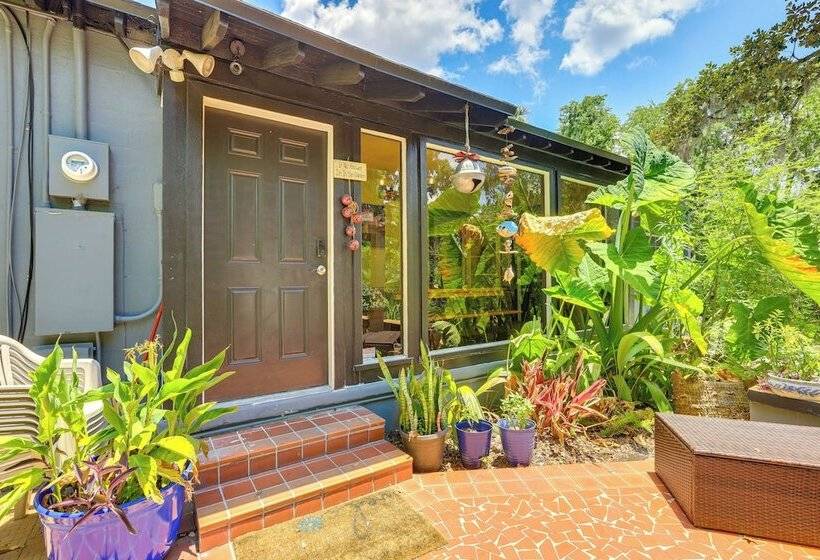 Cozy Gainesville Home ~ 1 Mi To University!