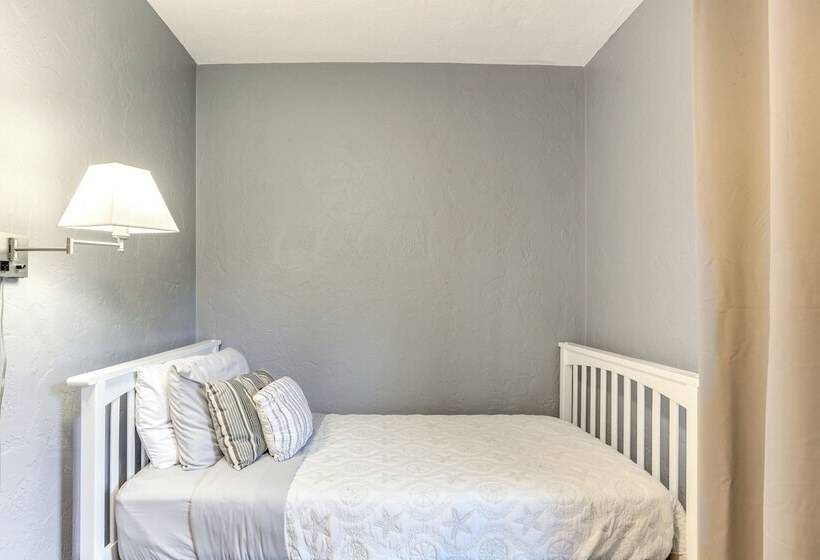 Cozy Gainesville Home ~ 1 Mi To University!