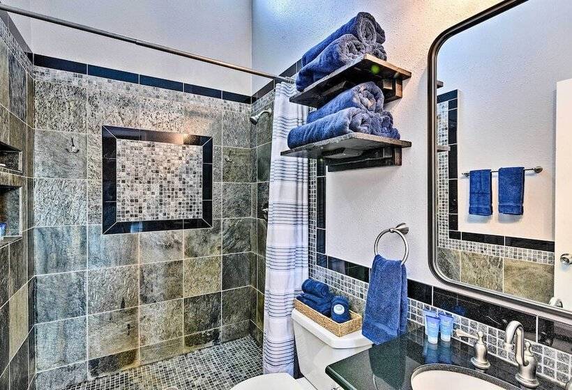 Cozy Galveston Beach House Walk To The Gulf!