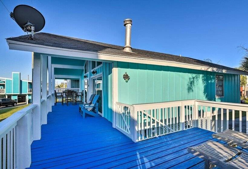 Cozy Galveston Beach House   Walk To The Gulf!