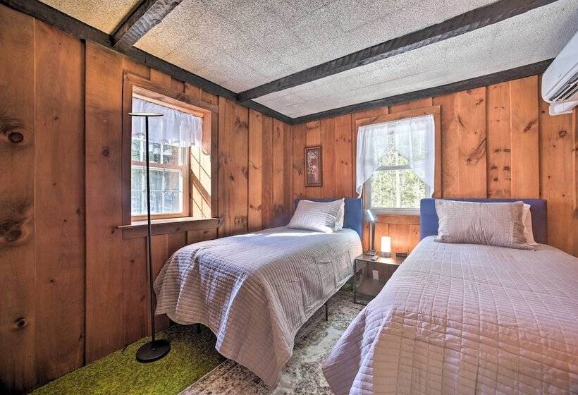 Cozy Great Barrington Home ~ 1 Mi To Ski Resort!