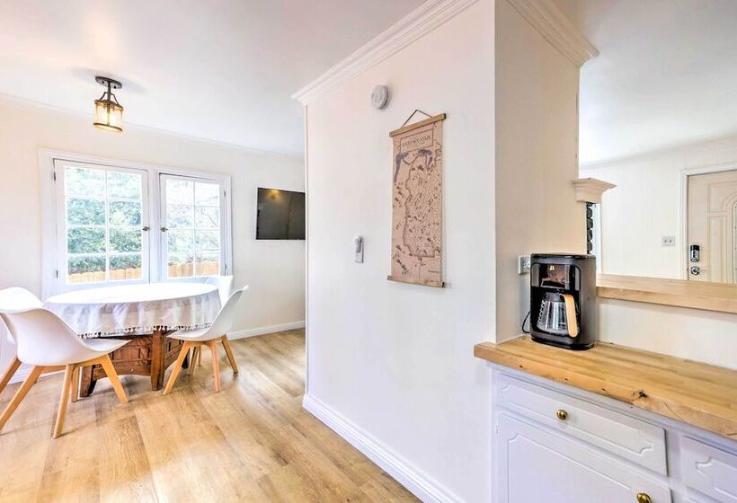 Cozy Home, 1/2 Mi To Downtown, 4 Mi To Hikes!