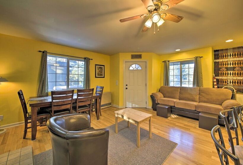 Cozy Home W/ Wood Fireplace: 4 Mi To Big Bear Lake