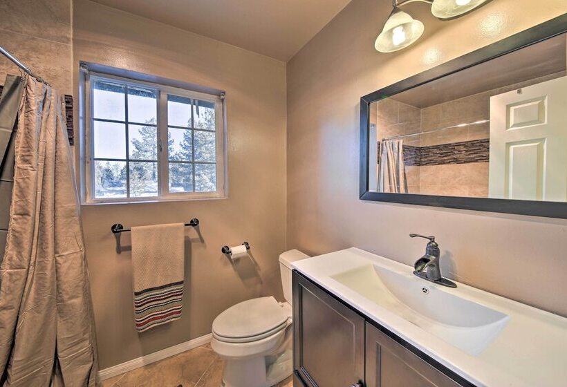 Cozy Home W/ Wood Fireplace: 4 Mi To Big Bear Lake