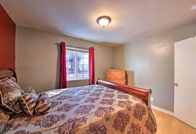 Cozy Home W/ Wood Fireplace: 4 Mi To Big Bear Lake