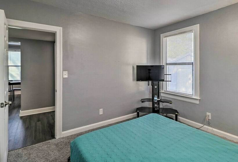 Cozy Jacksonville Home Near St Johns River!