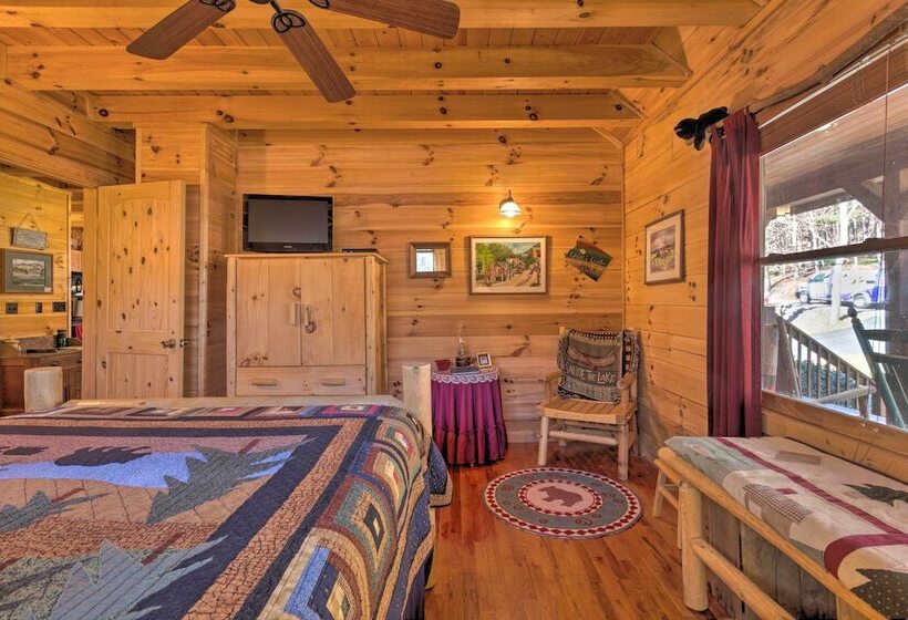 Lake Lure Log Cabin W/ Grill, Near Hiking!