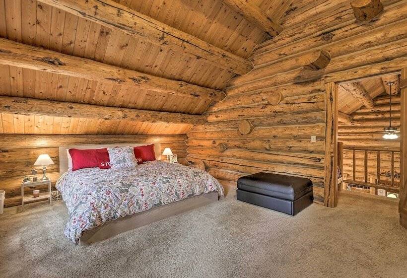 8 Mi To Gondola: Cozy Breckenridge Cabin W/ Deck!