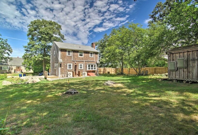 Cozy Plymouth Home   Walk To Bartlett Pond!