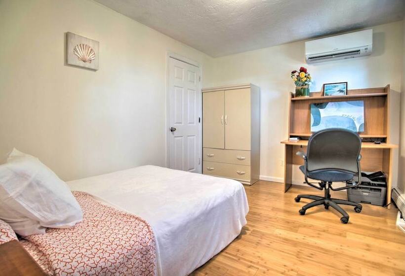 Cozy Plymouth Home   Walk To Bartlett Pond!