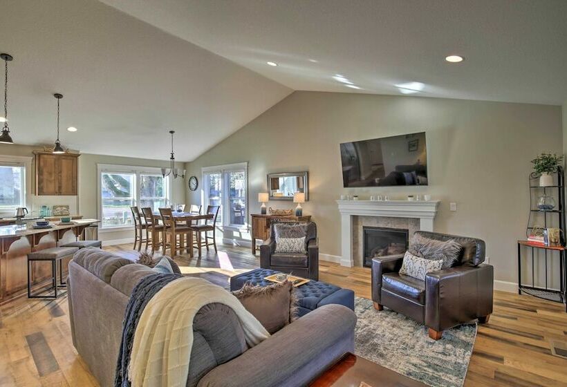 Cozy Retreat W/ Private Yard ~ 13 Mi To Salem