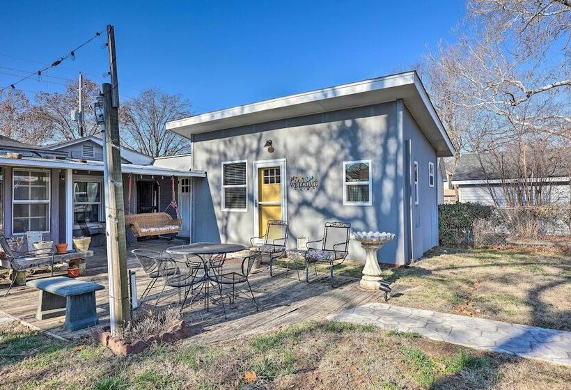 Cozy Rogers Home W/ Patio, Near Downtown!