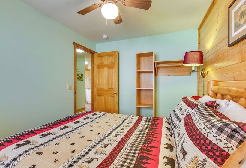 Cozy Three Bears Resort Cabin W/ Deck In Warrens!