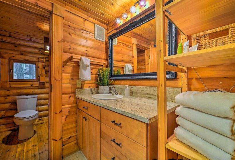Cozy Truckee Cabin W/ Sauna: 11 Mi To Sugar Bowl!